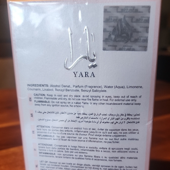 Ara Yara Fragrance in Pink Packaging - Picture 3 of 5